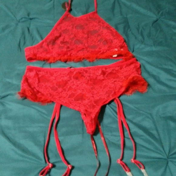 Lingerie bundle - Picture 4 of 8